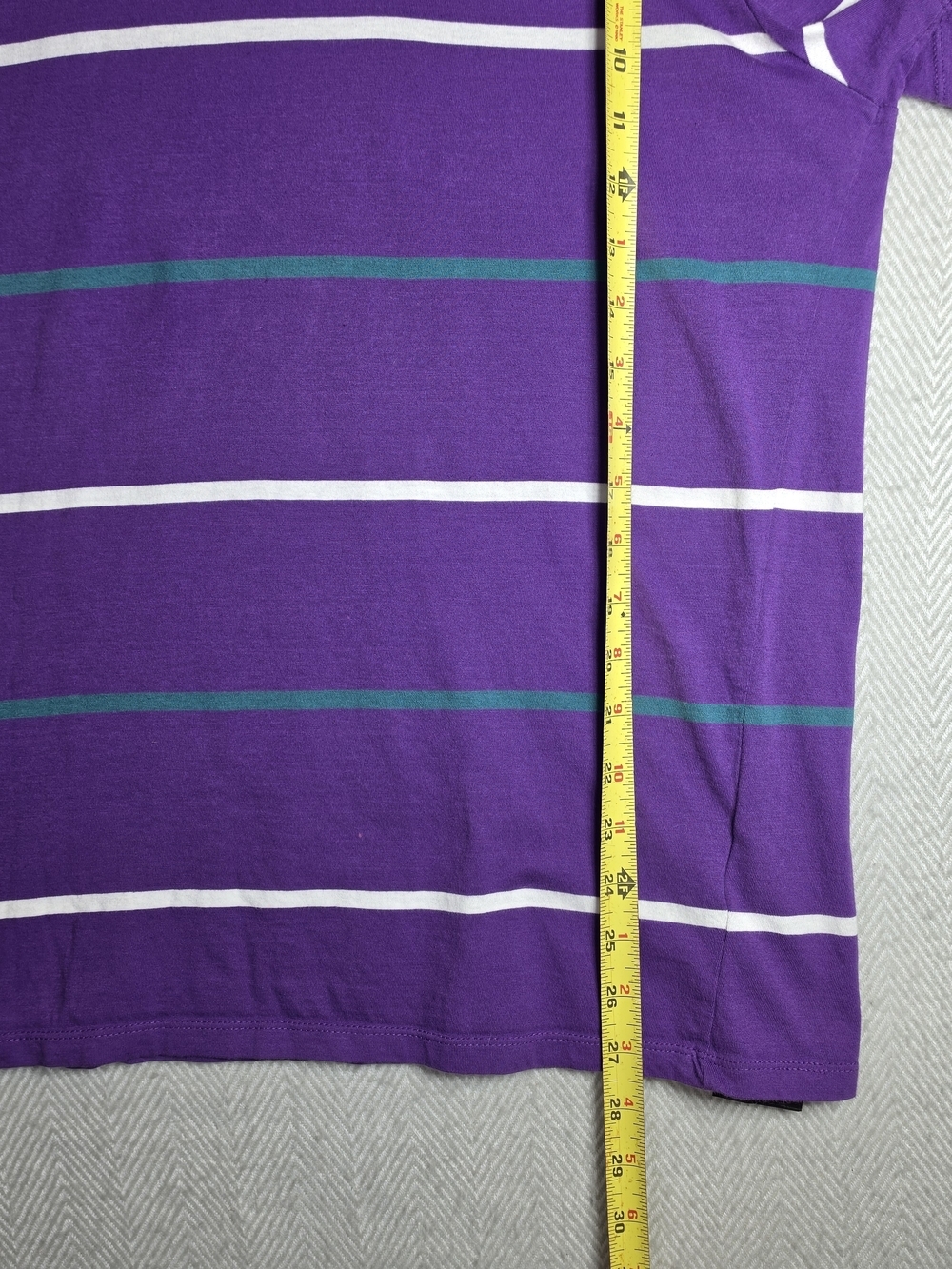 GUESS Purple Stripe Crewneck T-Shirt Mens L - Picture 5 of 8